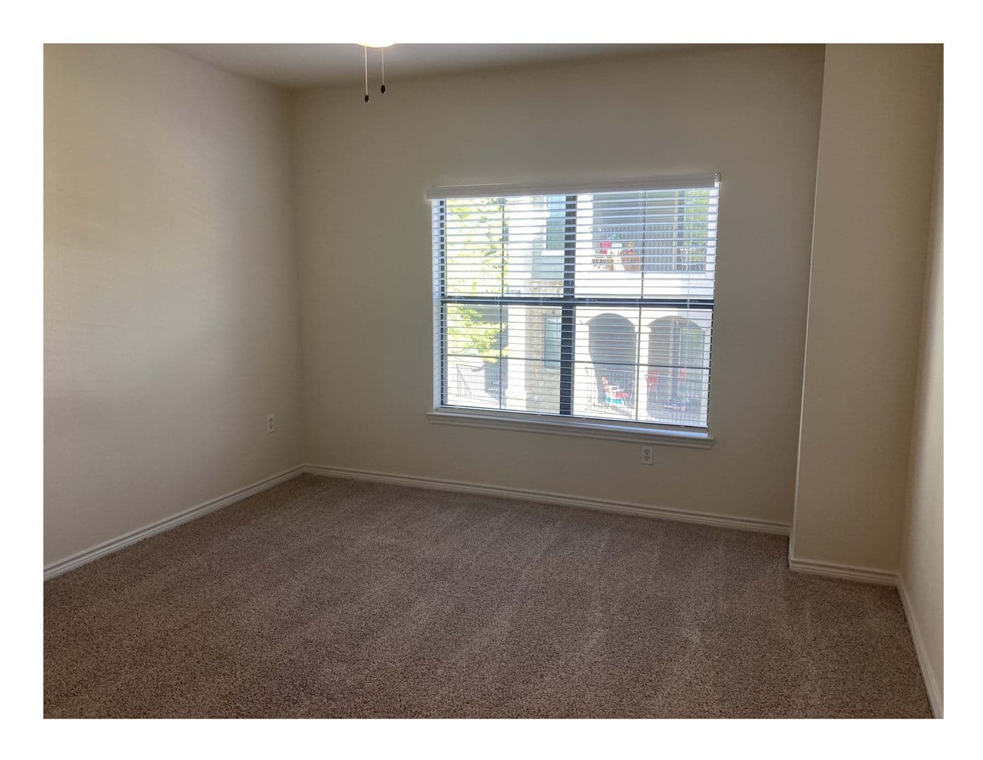 Austin Apartment: 501 E. Stassney Ln