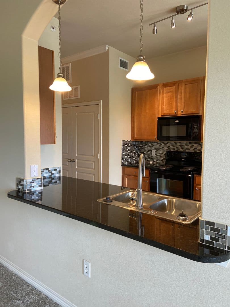 Austin Apartment: 12601 Bee Cave Pkwy