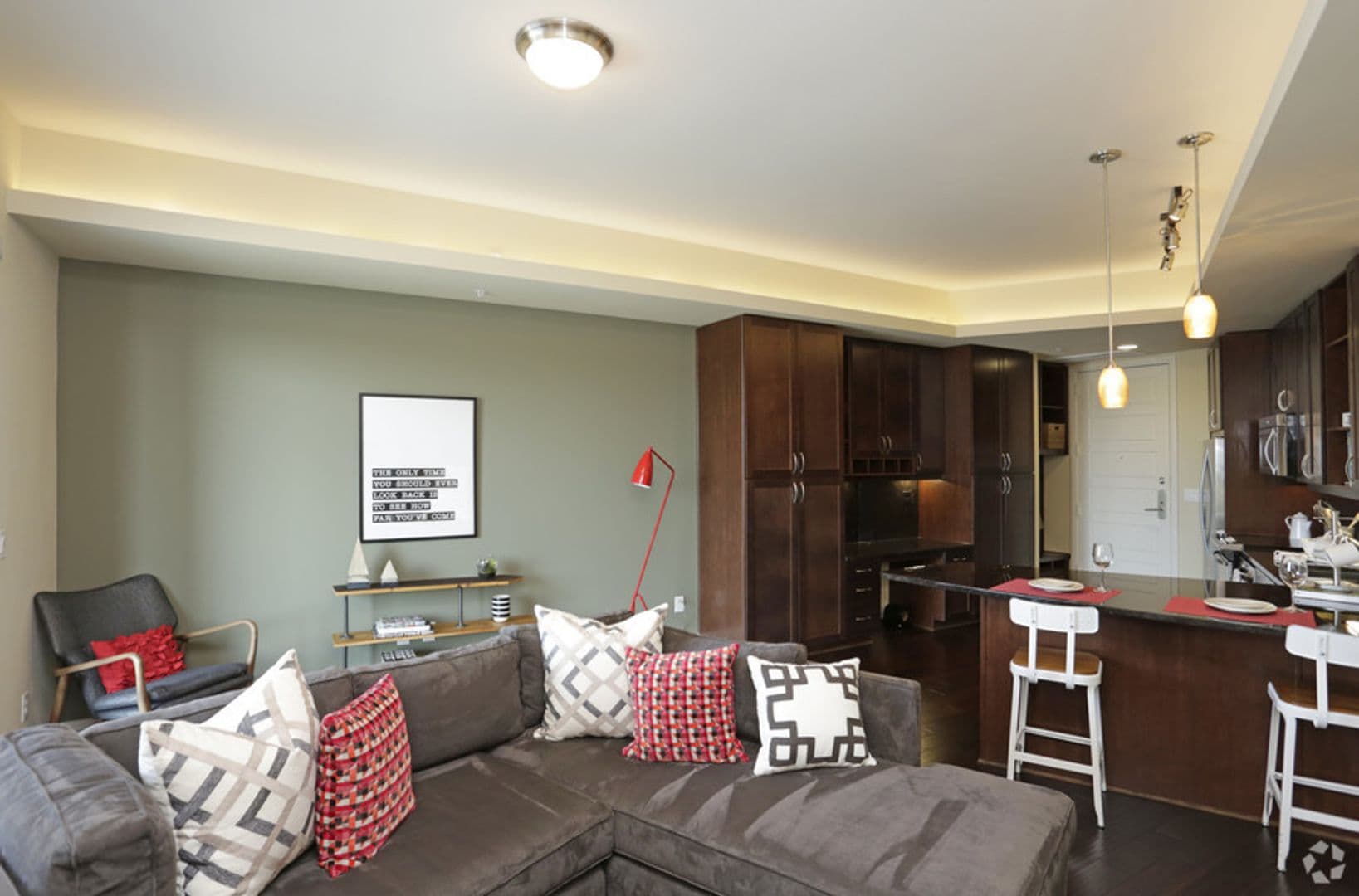 Austin Apartment: 214 Barton Springs Rd.