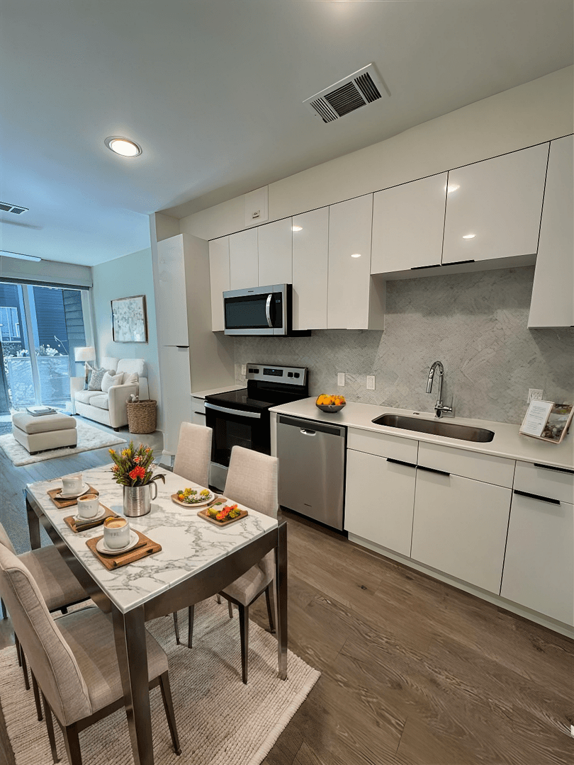 Austin Apartment: 1301 W Koenig Ln.