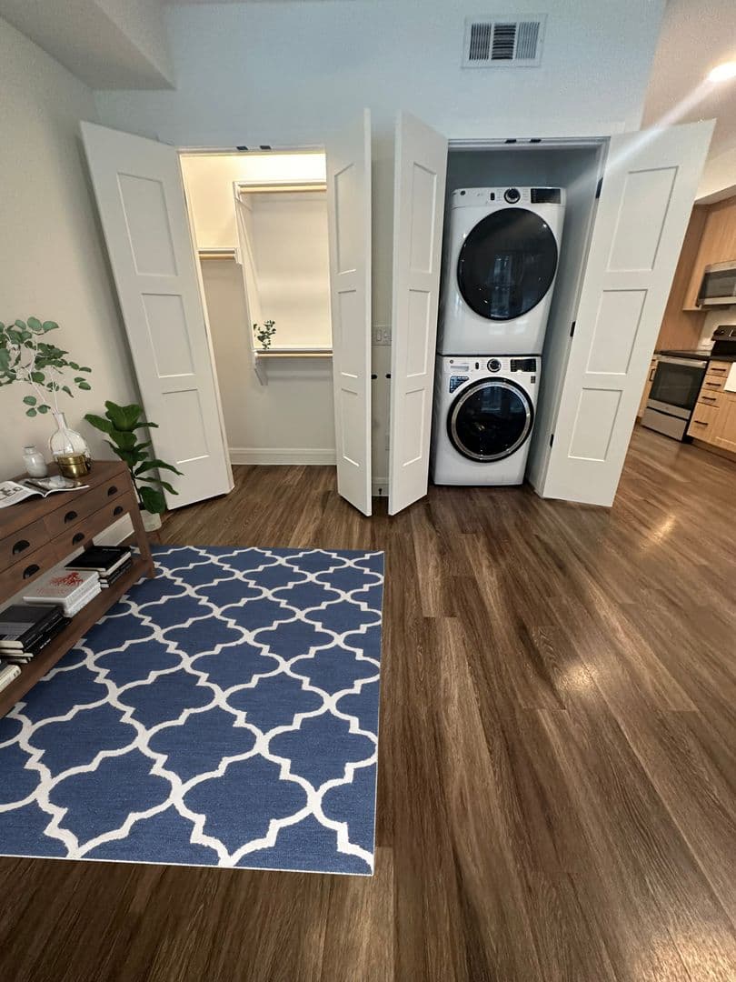 Austin Apartment: 3403 Harmon Ave