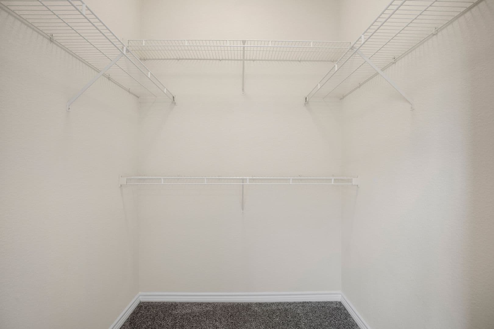 Austin Apartment: 501 E. Stassney Ln
