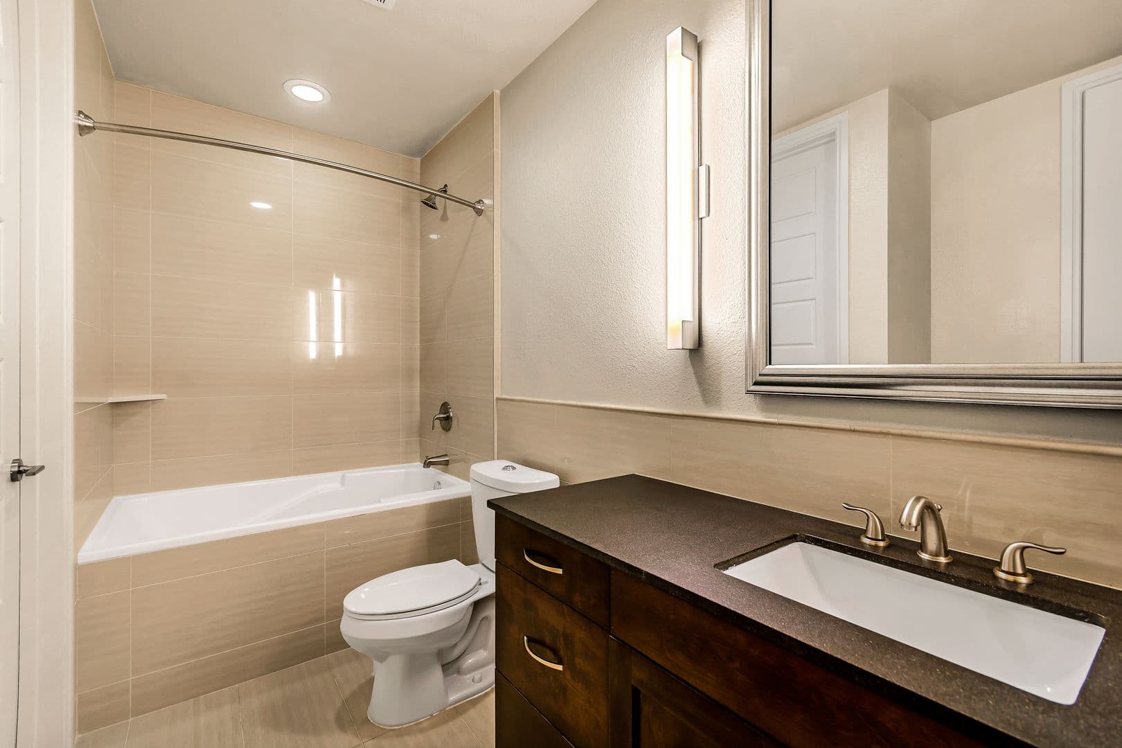 Austin Apartment: 214 Barton Springs Rd.