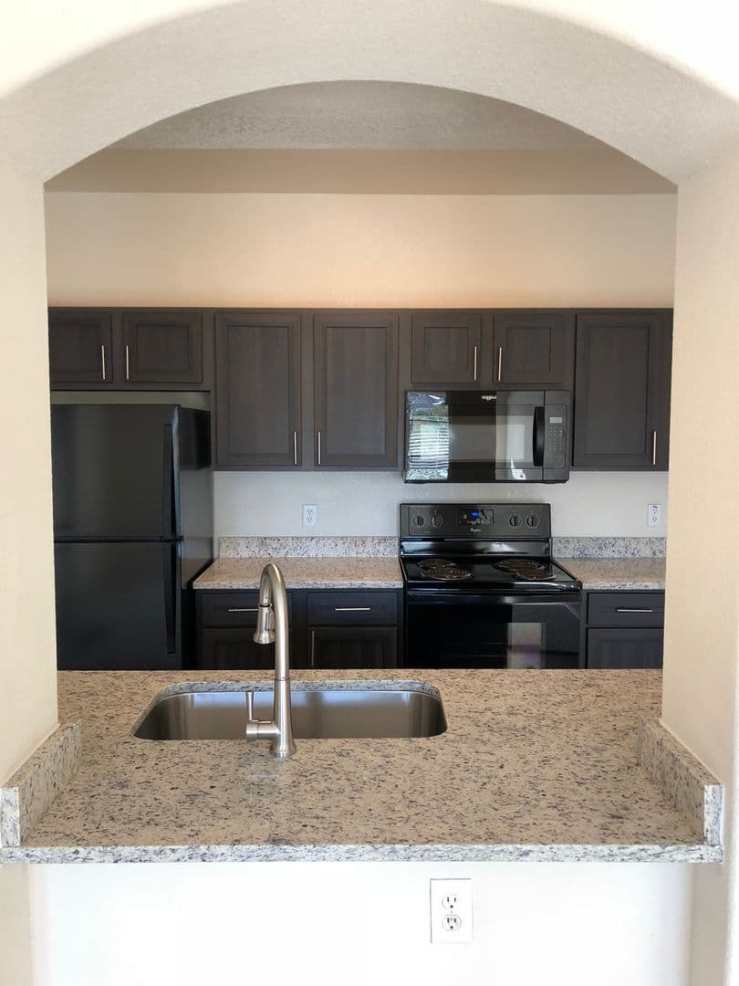 Austin Apartment: 501 E. Stassney Ln