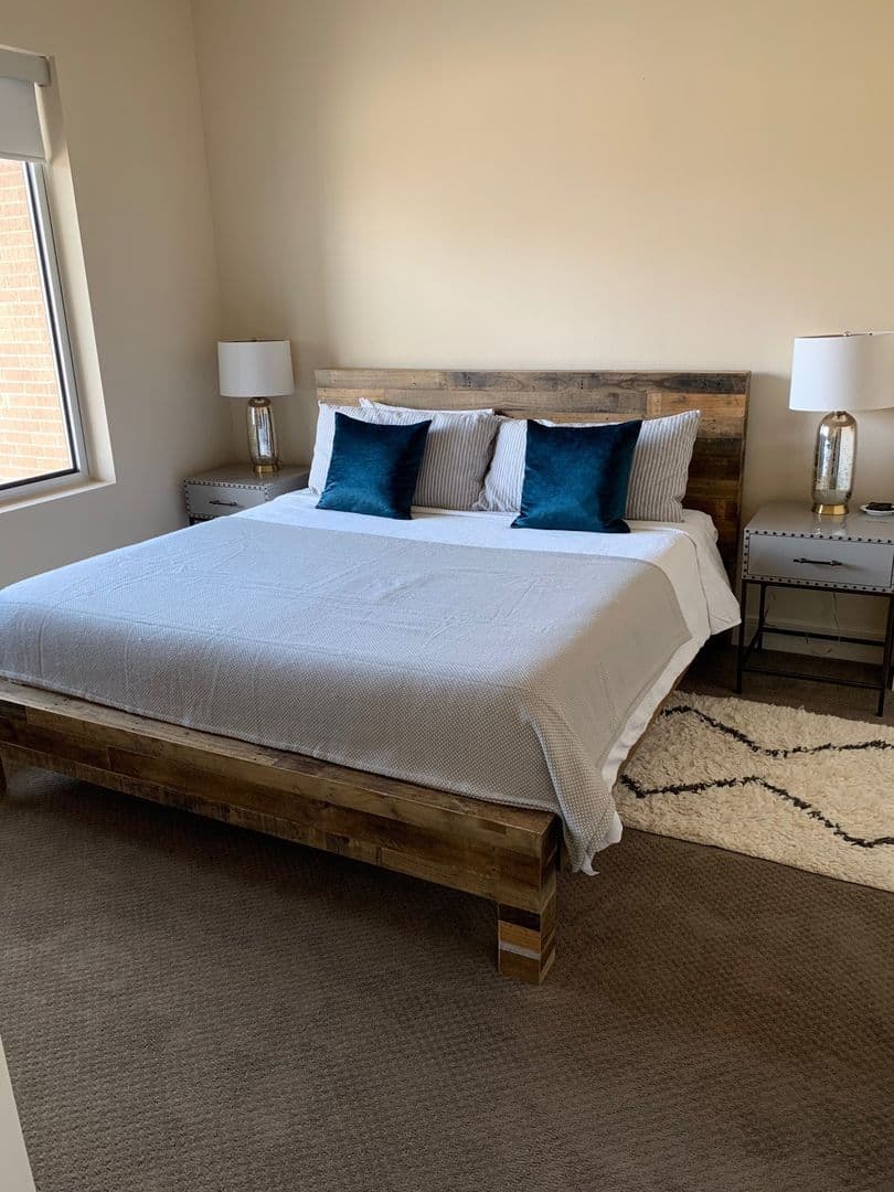 Austin Apartment: 214 Barton Springs Rd.
