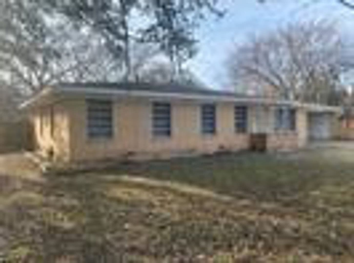 Waco House: 2408 Lake Air Dr
