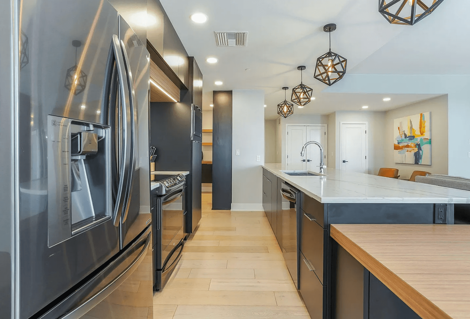 Grand Rapids Apartment: 820 Monroe Ave NW Ste 175