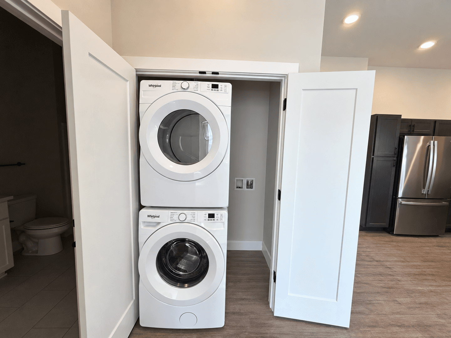 Hastings Apartment: 420 E Mill Street