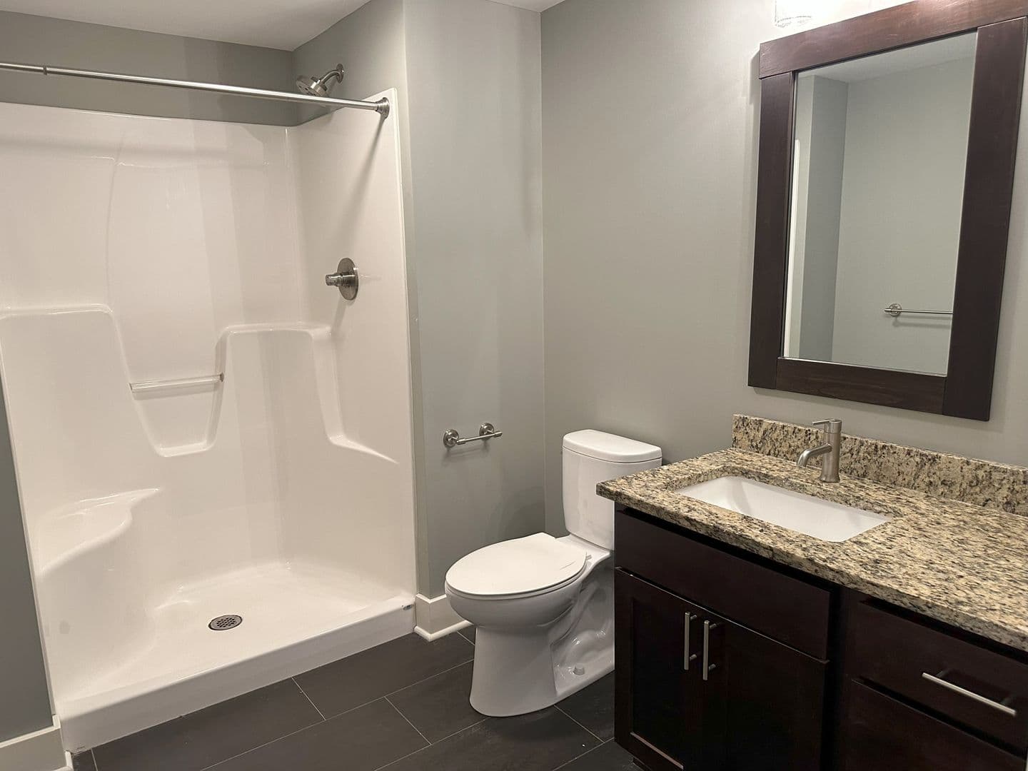 Grand Rapids Apartment: 820 Monroe Ave NW