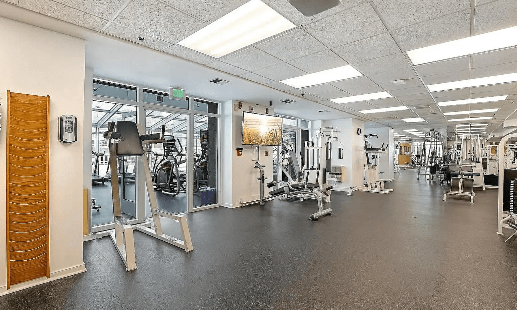 Grand Rapids Apartment: 820 Monroe Ave NW Ste 175