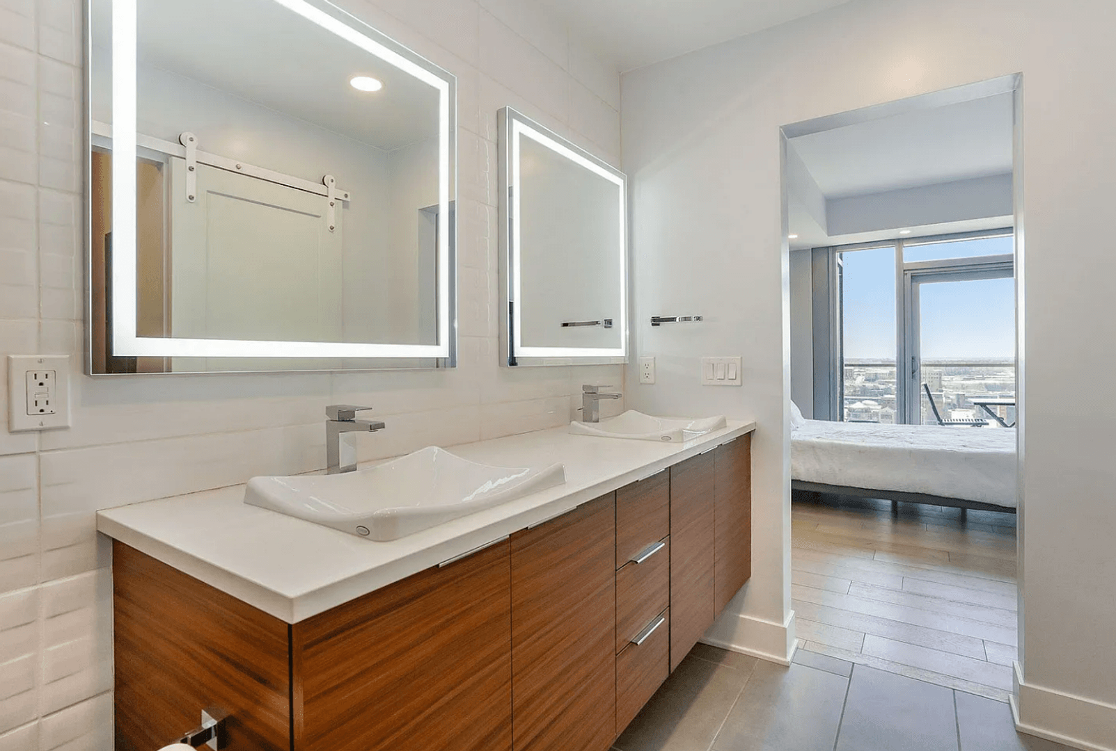 Grand Rapids Apartment: 820 Monroe Ave NW Ste 175