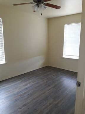 Eufaula Apartment: 1500 Lakehurst Drive