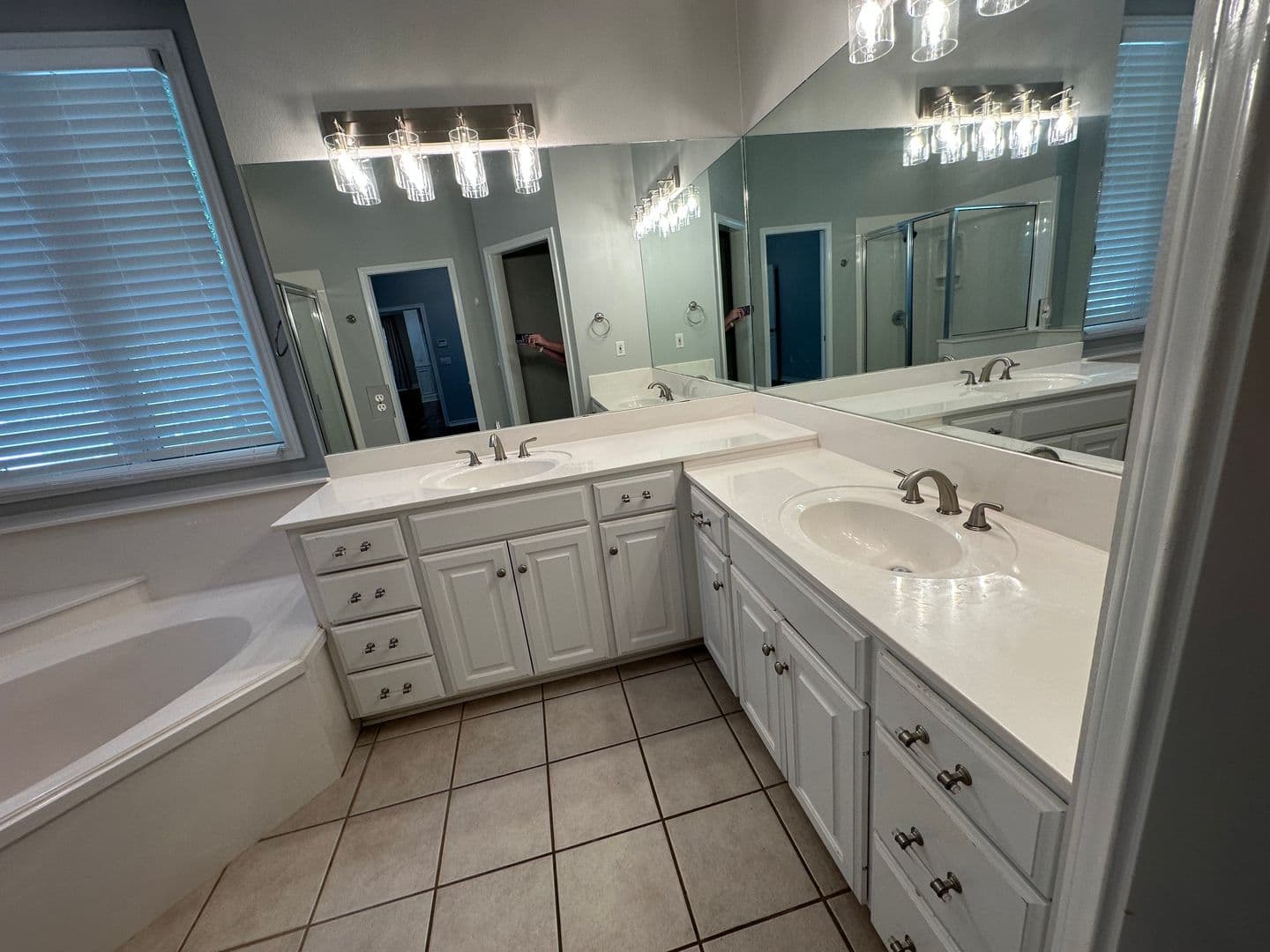 Tyler House: 3934 Hanover Pl