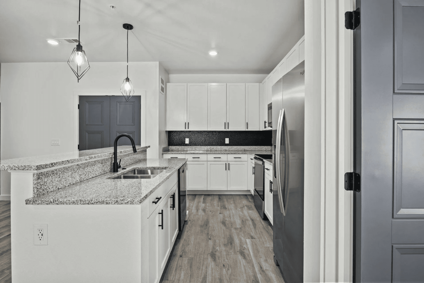 Longview Apartment: 2006 Toler Rd.
