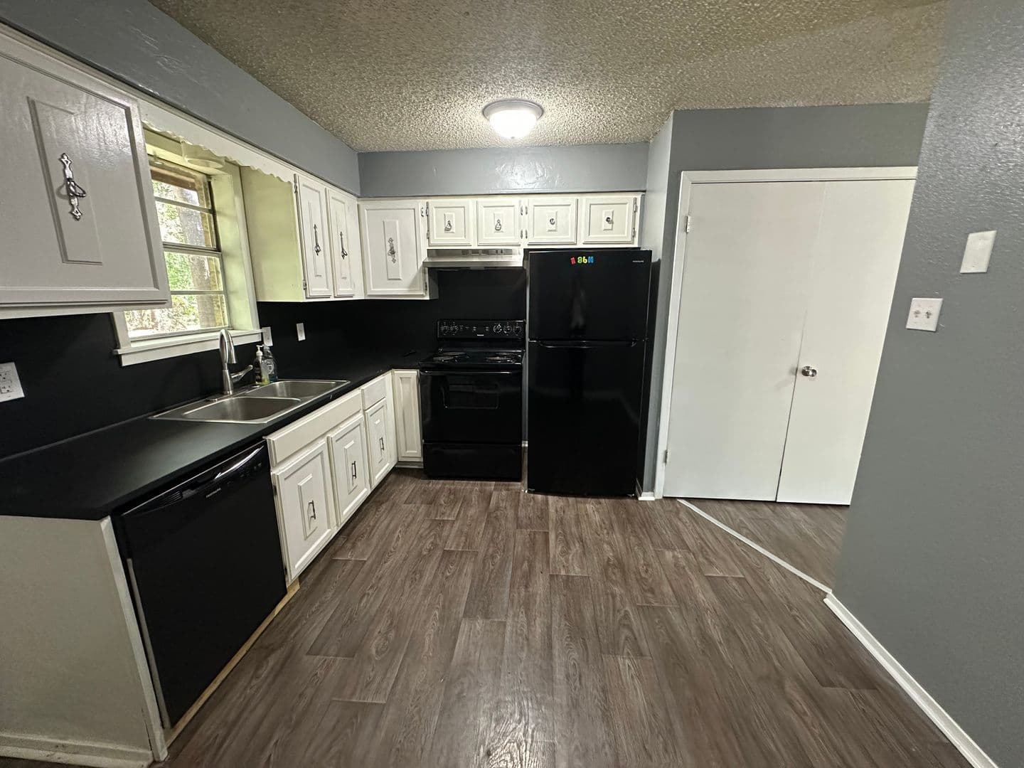 Tyler Townhome: 12122 Michael St