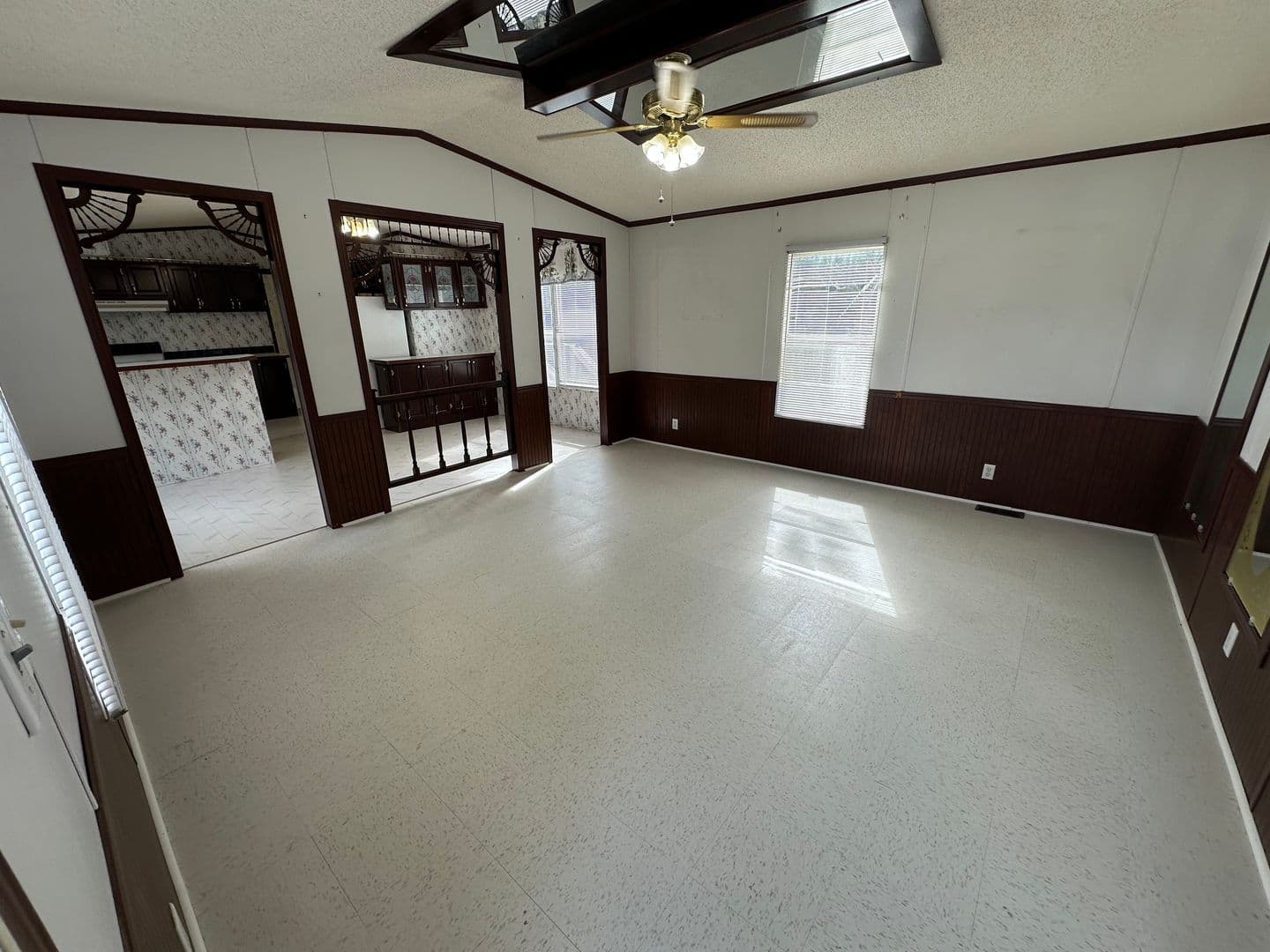 Lindale House: 18314 CR 4184