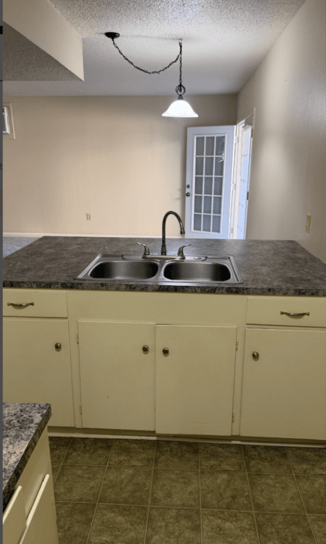 Nacogdoches Apartment: 901 Raquet St