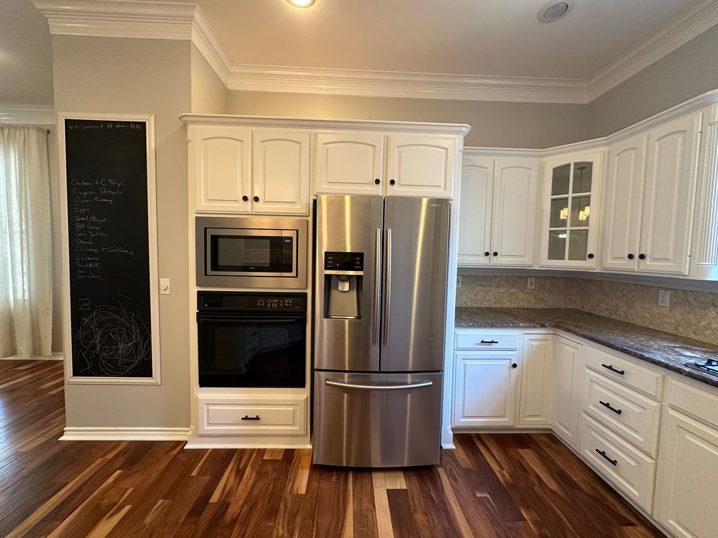 Tyler House: 3934 Hanover Pl