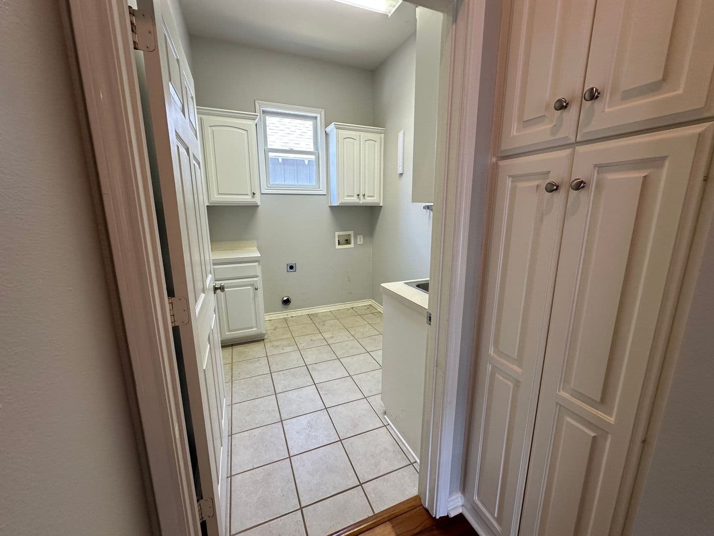 Tyler House: 3934 Hanover Pl