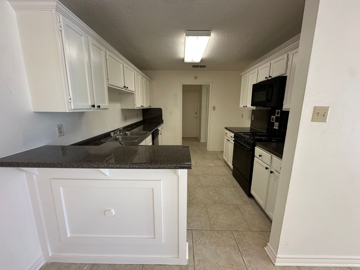 Tyler Townhome: 5885 Creek Side Circle