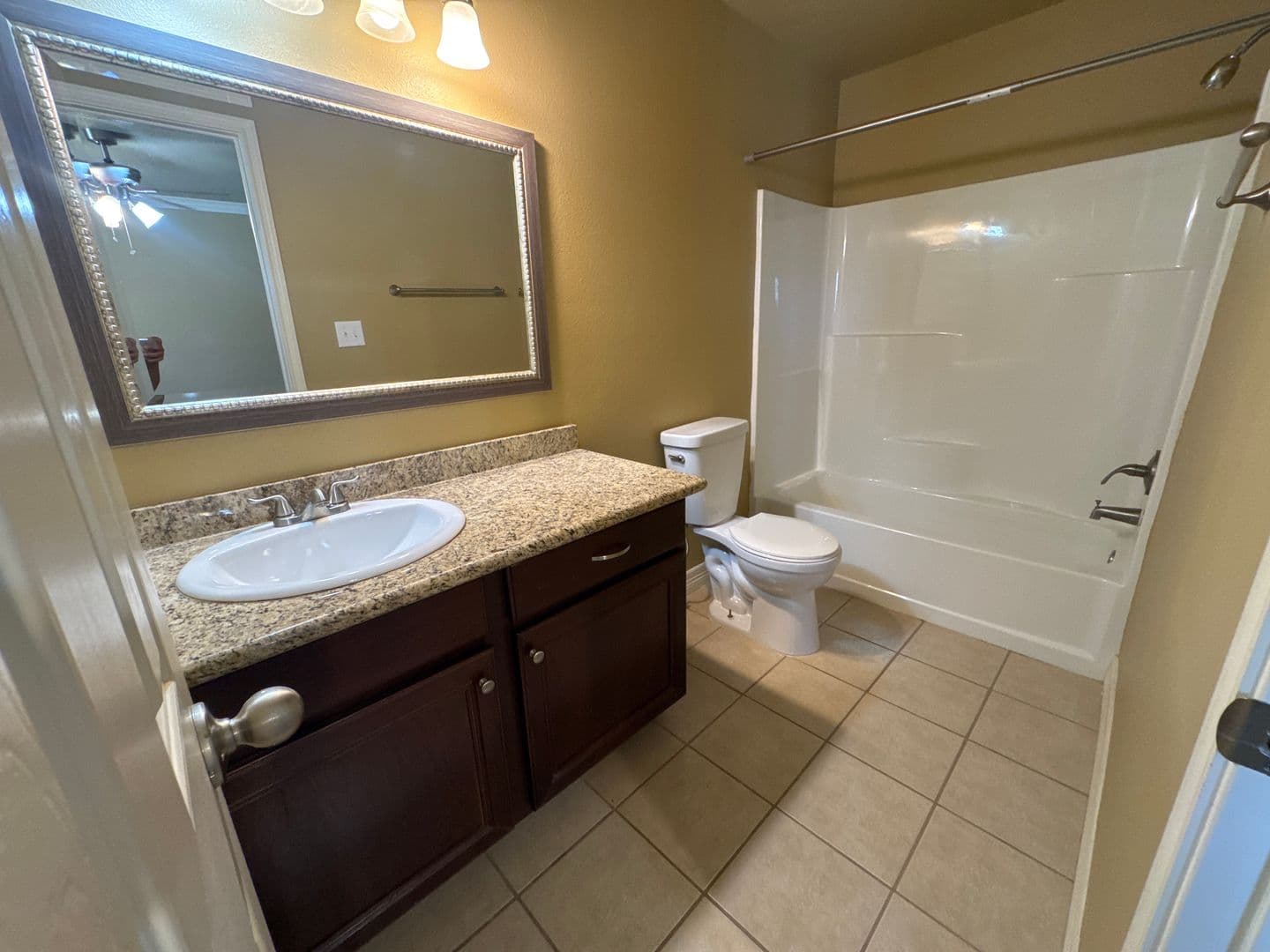 Longview Apartment: 113 Magnolia Lane