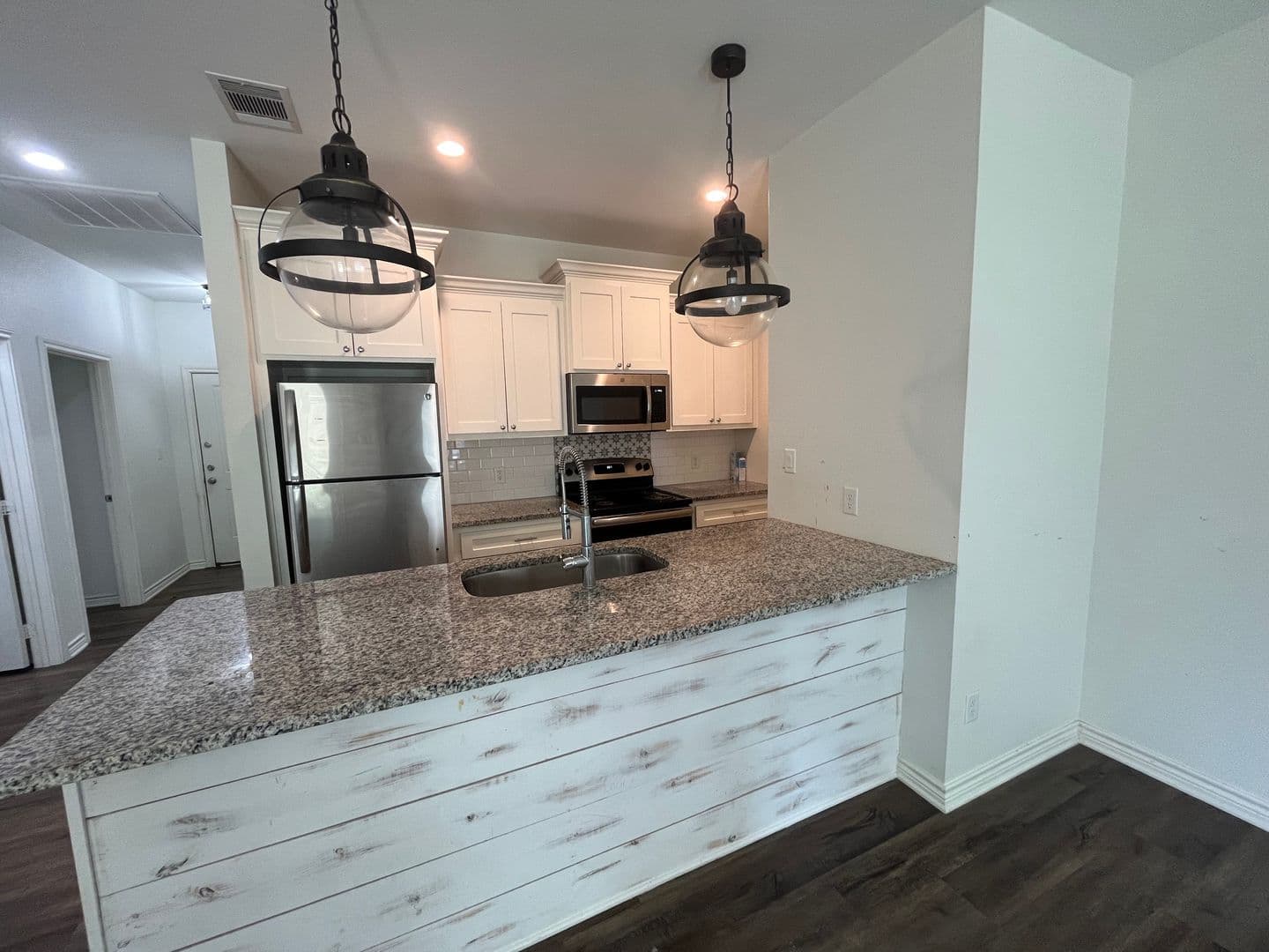 Arp Townhome: 108 Wade St #4