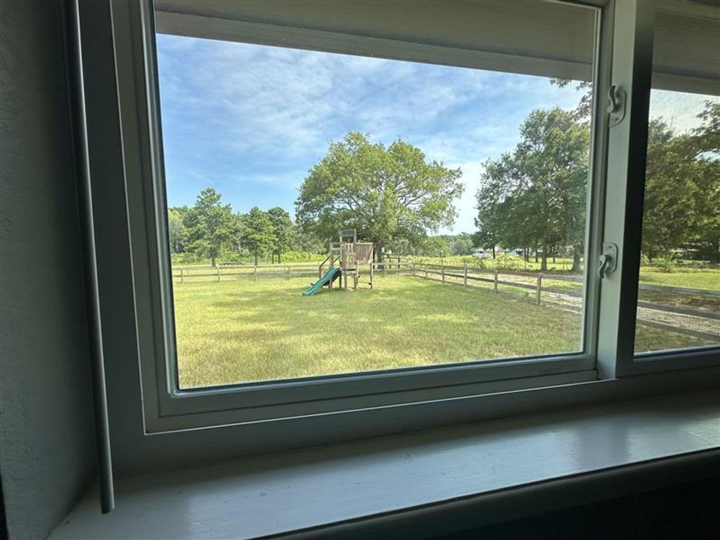 Tyler House: 14508 Hwy 31 W