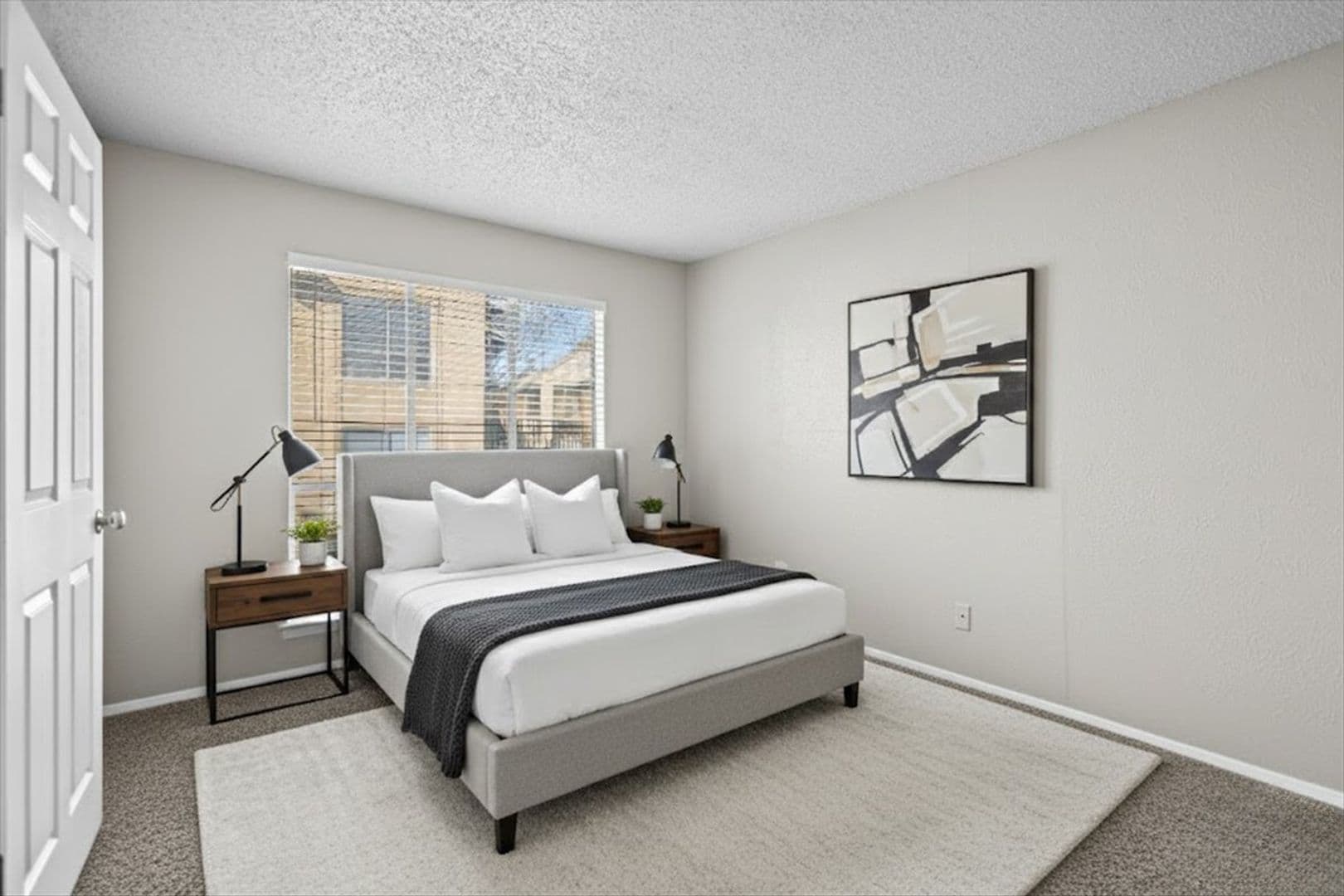 Tyler Apartment: 2720 S Broadway Ave