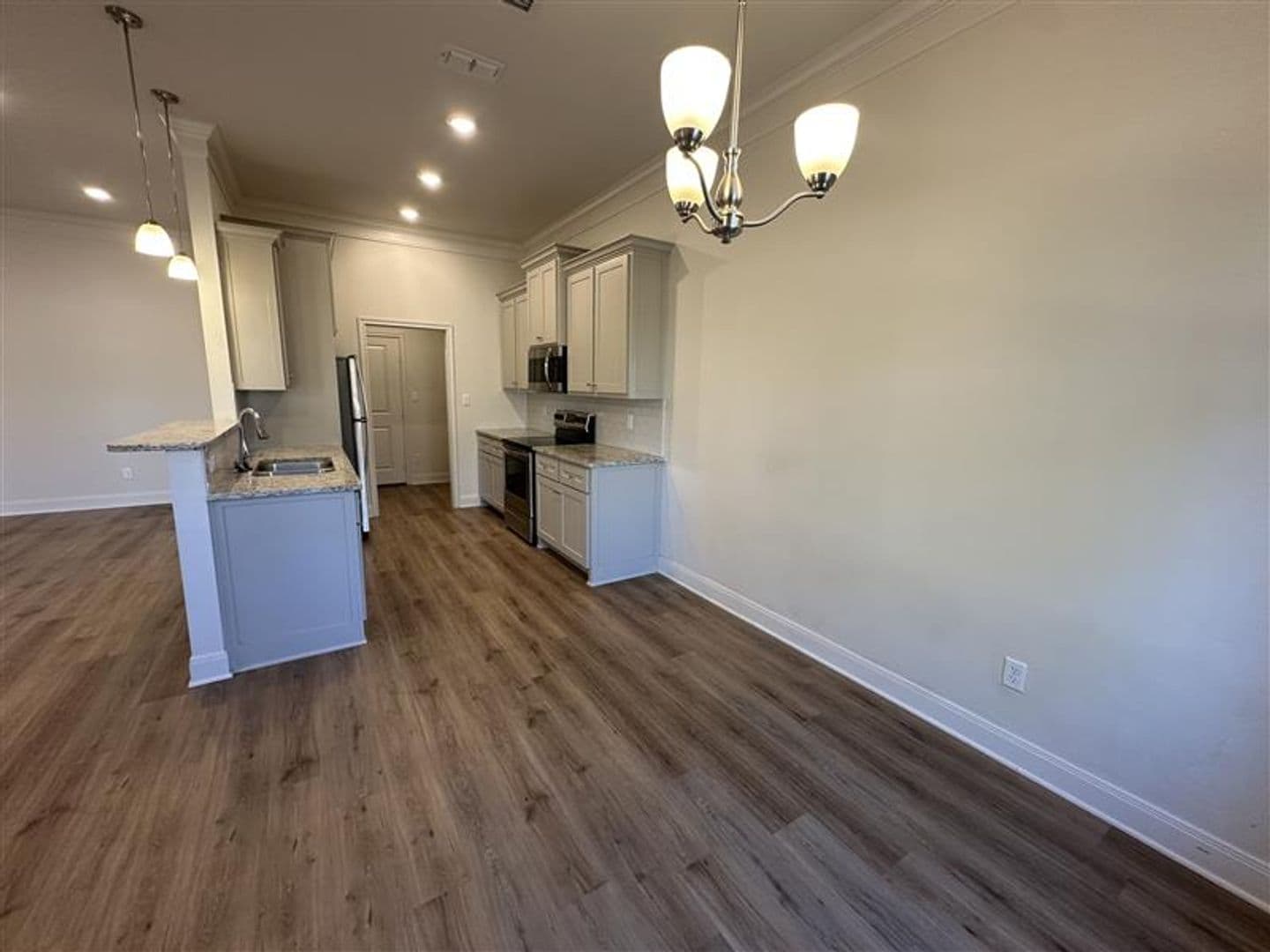 Tyler Townhome: 8406 Cambridge Rd