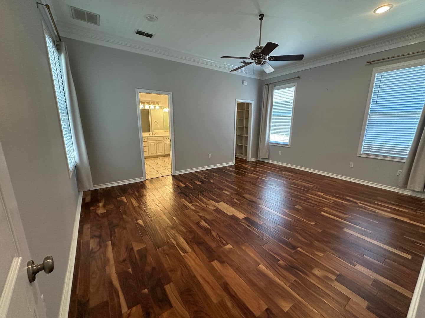 Tyler House: 3934 Hanover Pl