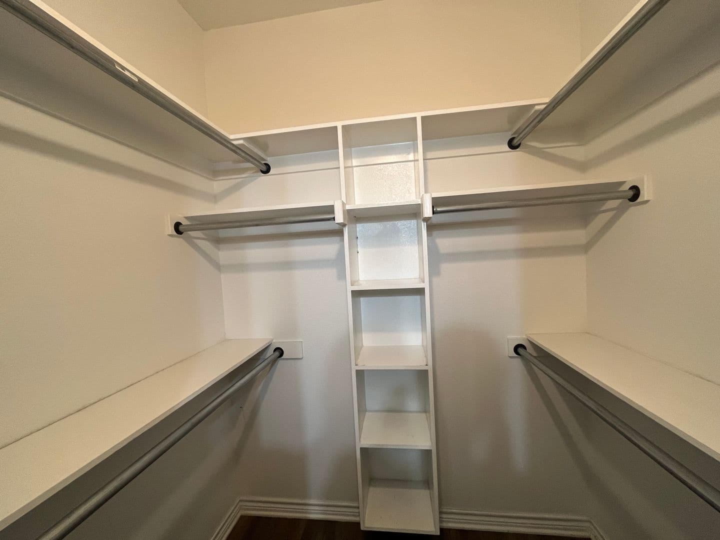 Arp Townhome: 108 Wade St #4