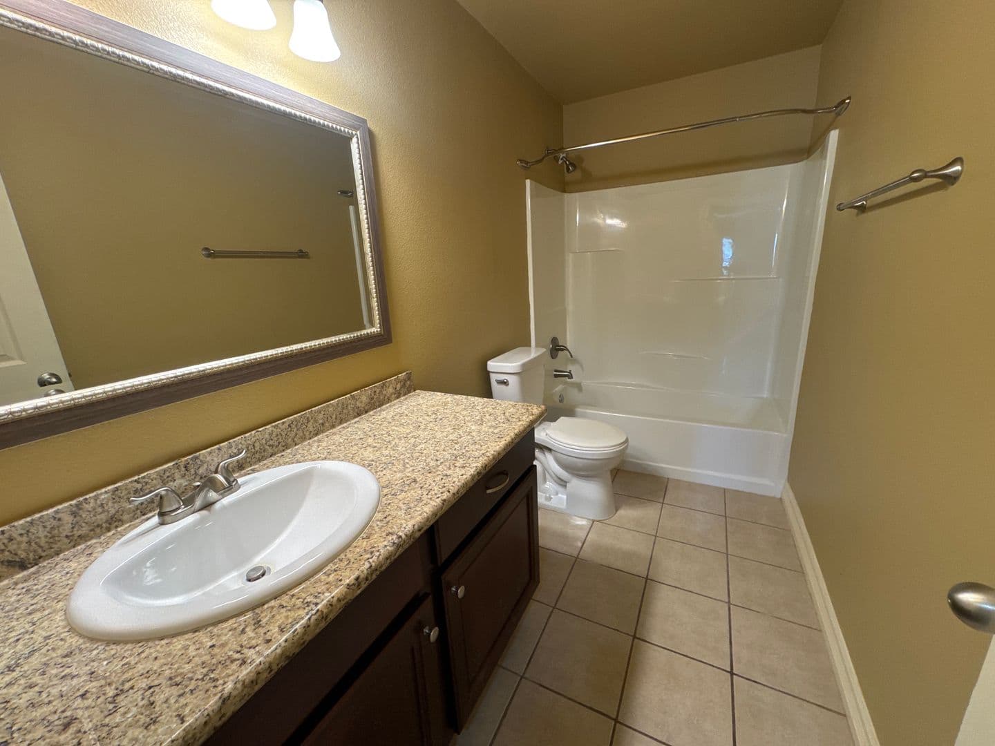 Longview Apartment: 113 Magnolia Lane