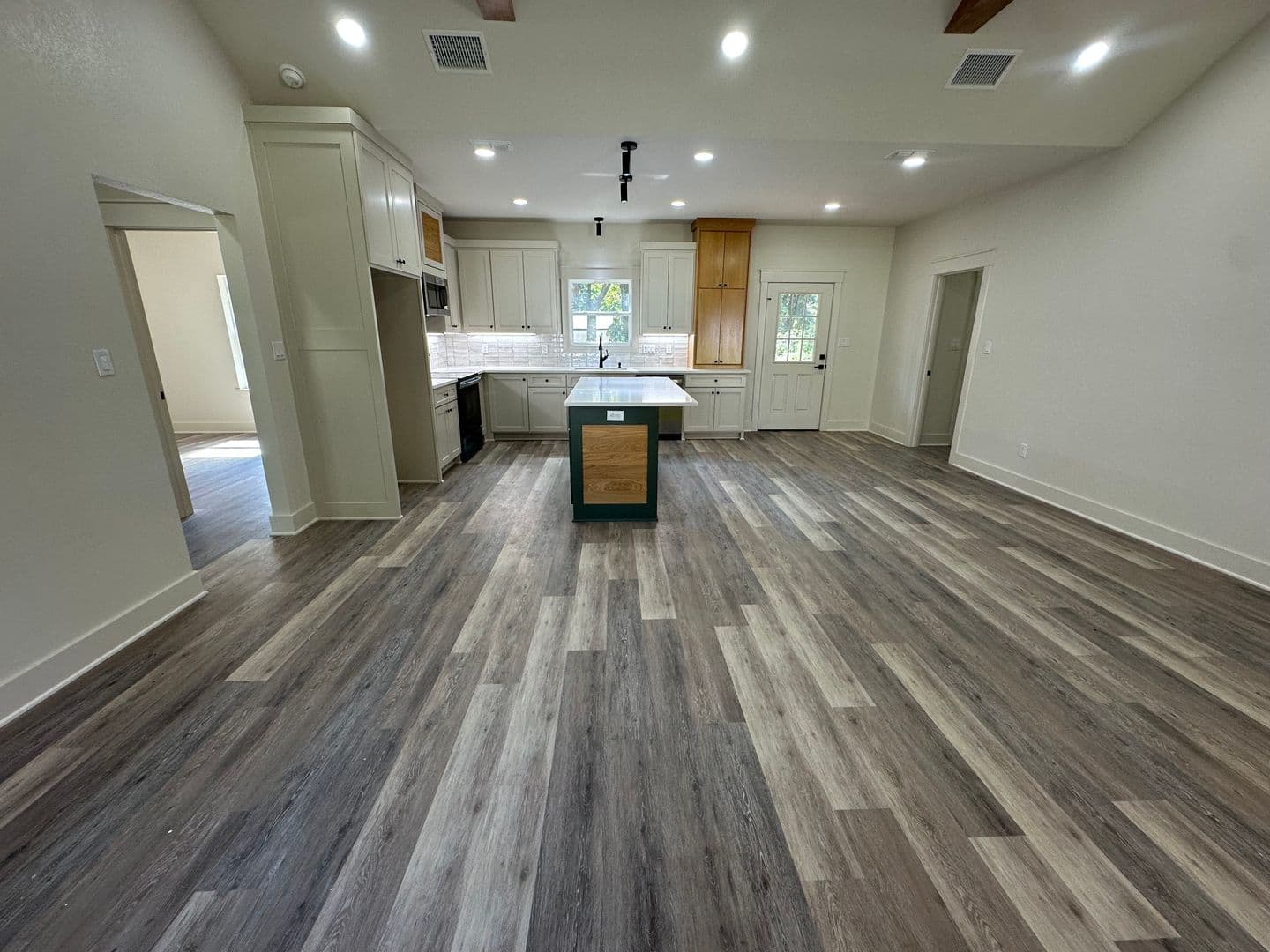 Bullard House: 115 Deborah Dr
