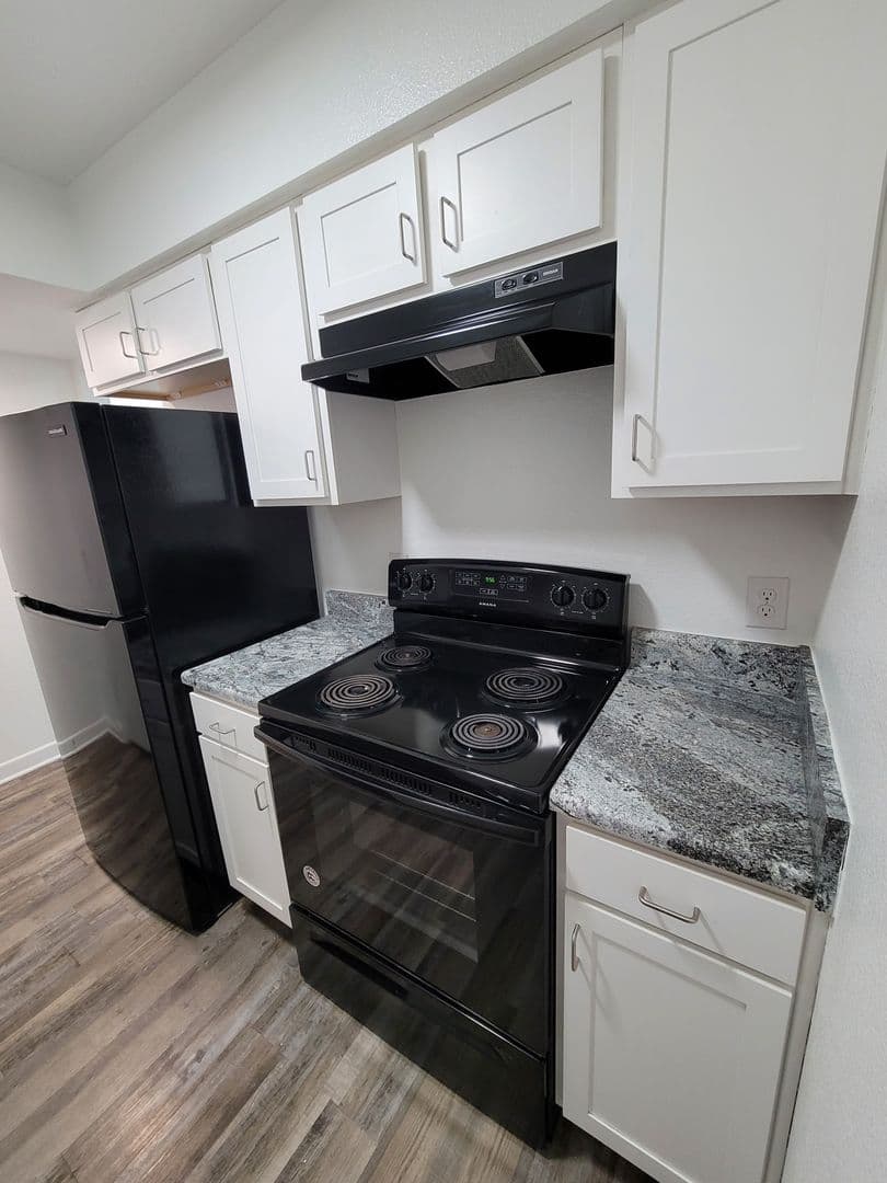 Denton Apartment: 1700 E. Village Dr.