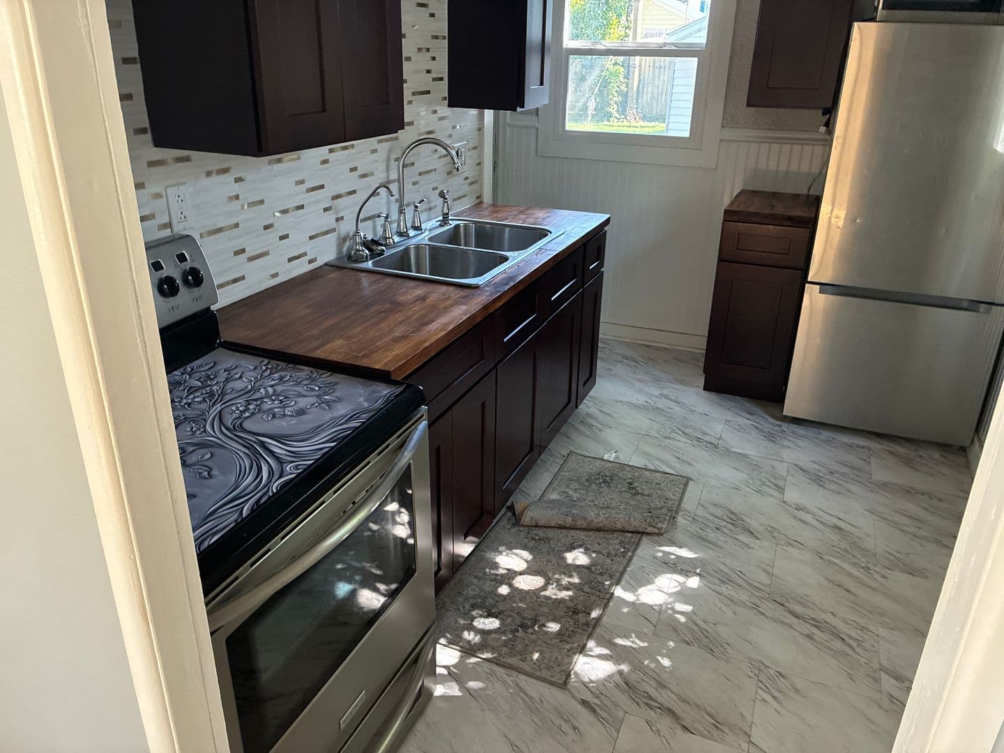 Toledo House: 242 E Northgate Pkwy