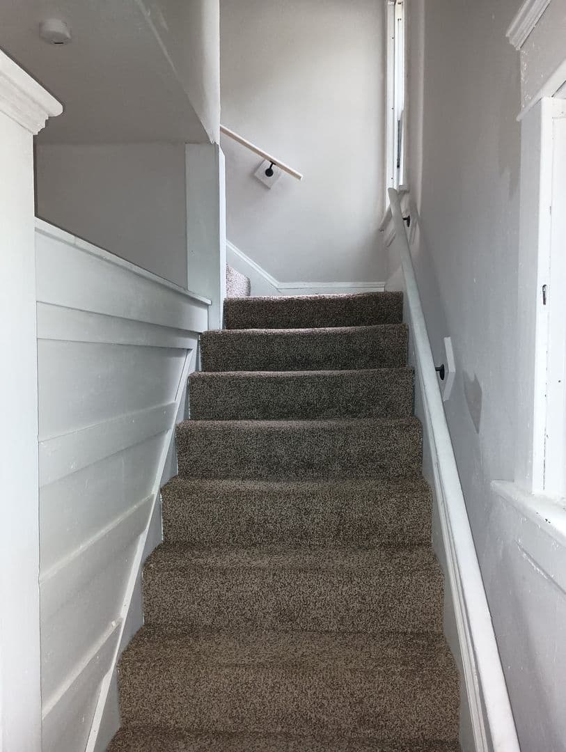 Akron House: 800 1/2 Beardsley St