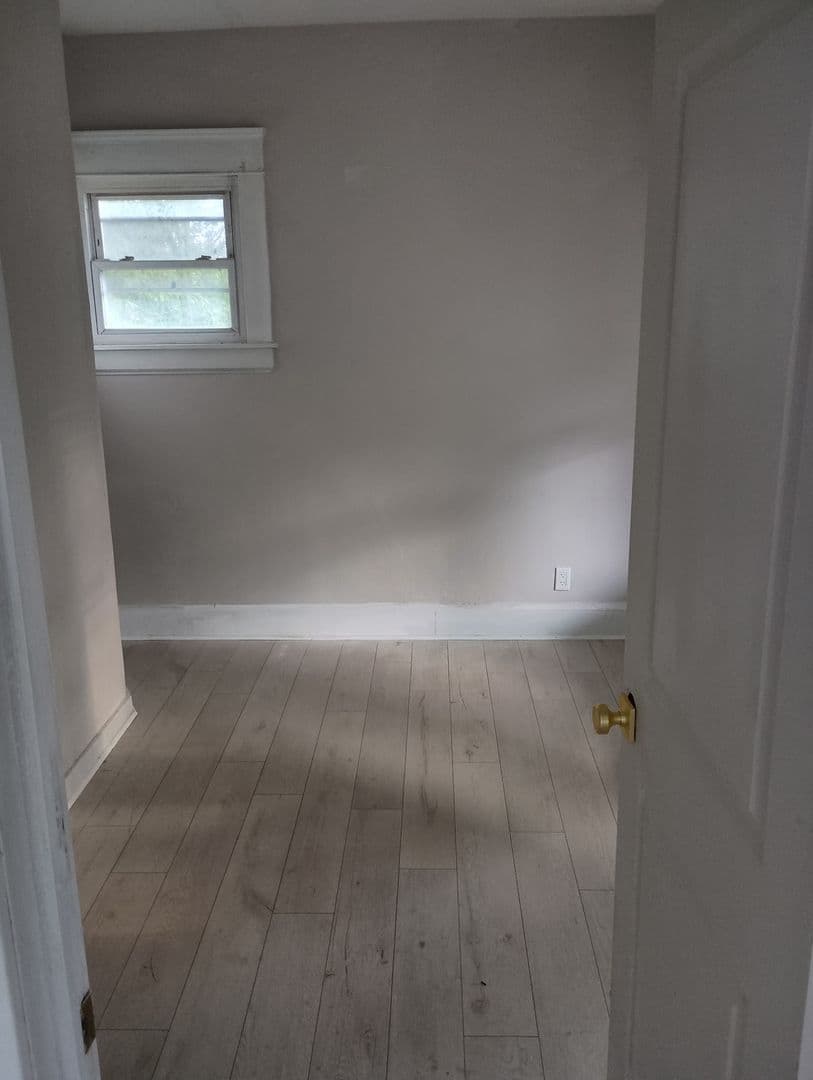 Akron House: 800 1/2 Beardsley St