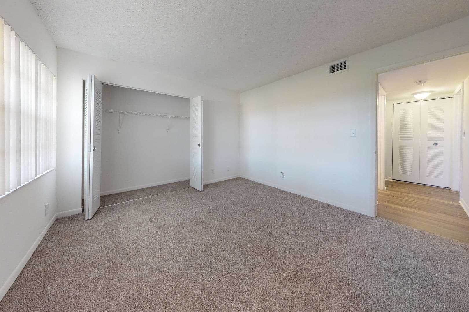 Lauderhill Apartment: 5350 NW 88th Ave