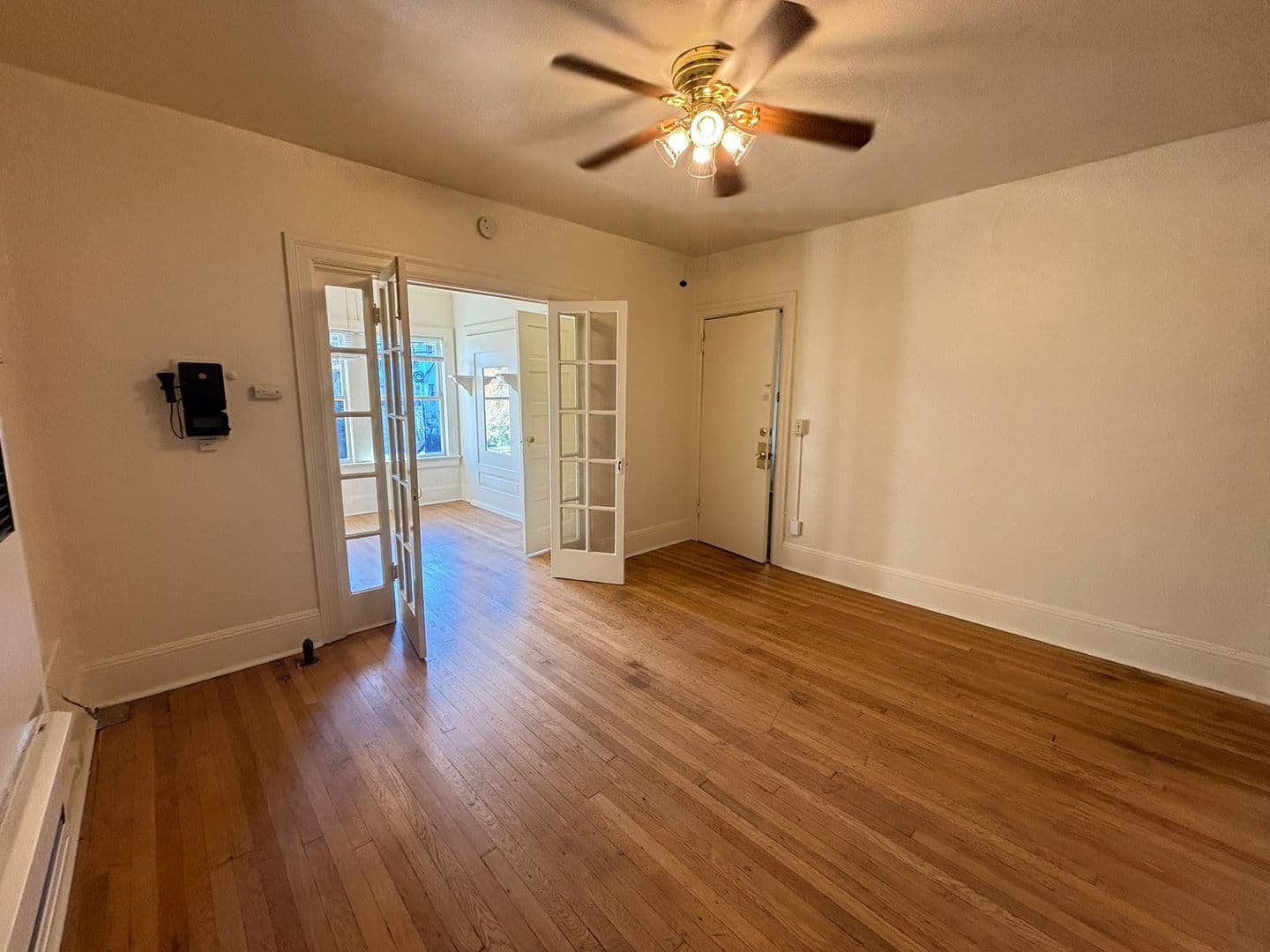 Portland Apartment: 325  NW 18th  Ave.