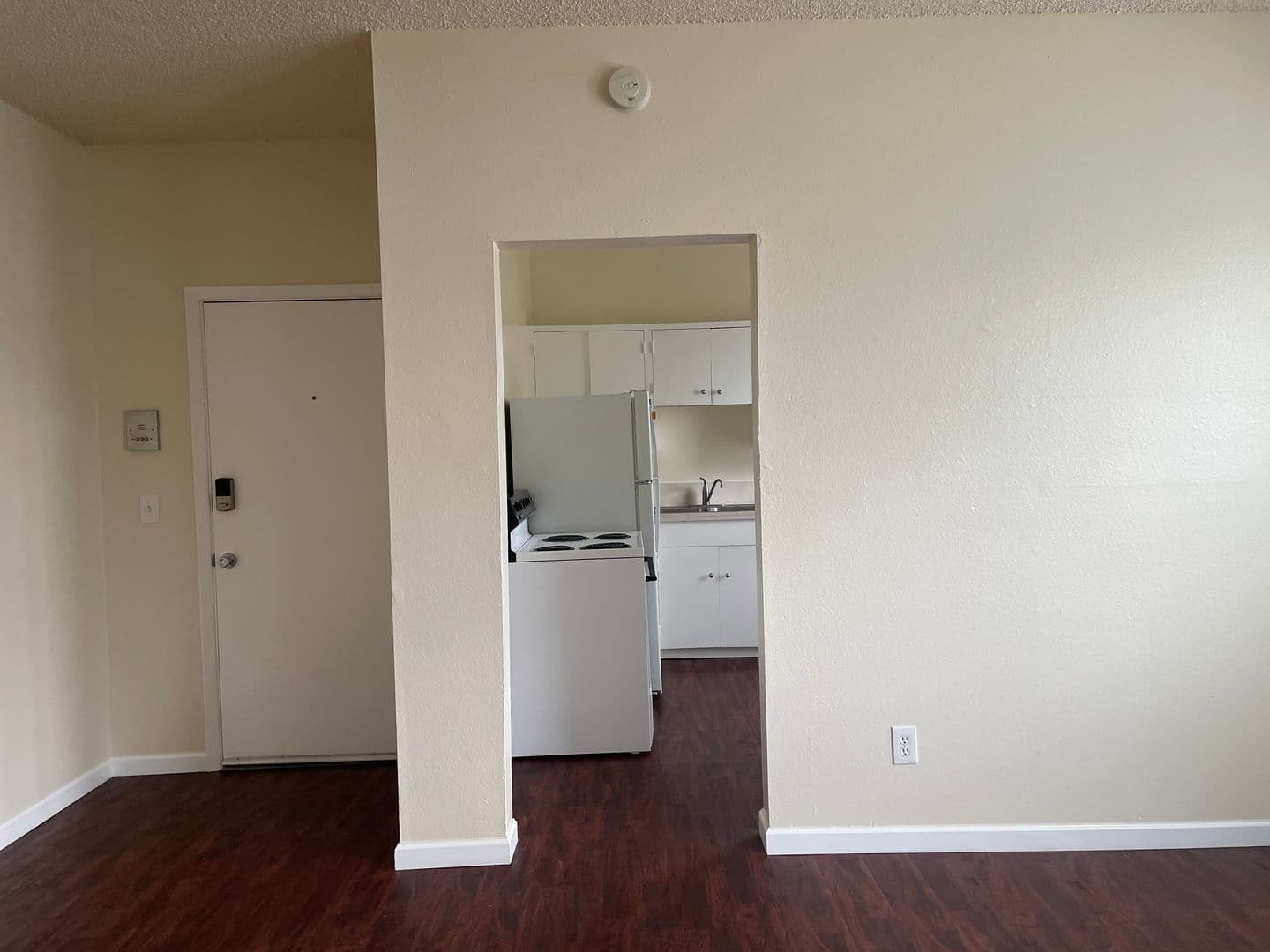 Portland Apartment: 2282  NW  Thurman