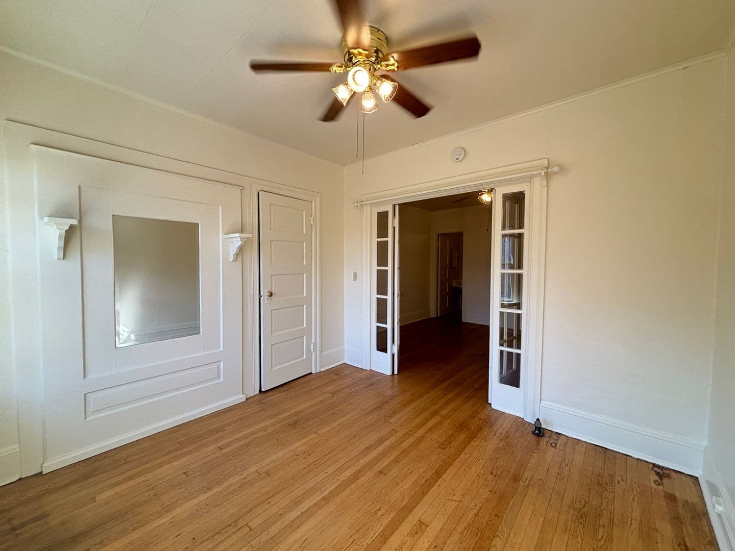 Portland Apartment: 325  NW 18th  Ave.