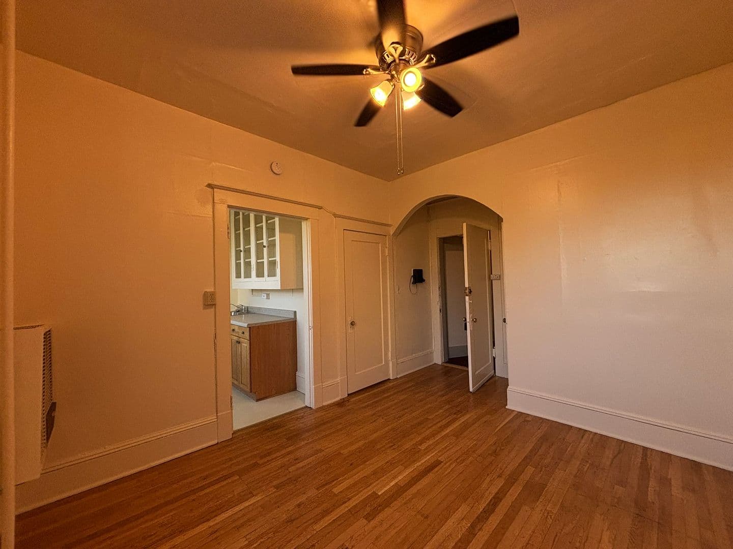 Portland Apartment: 1026 NW 20th Ave