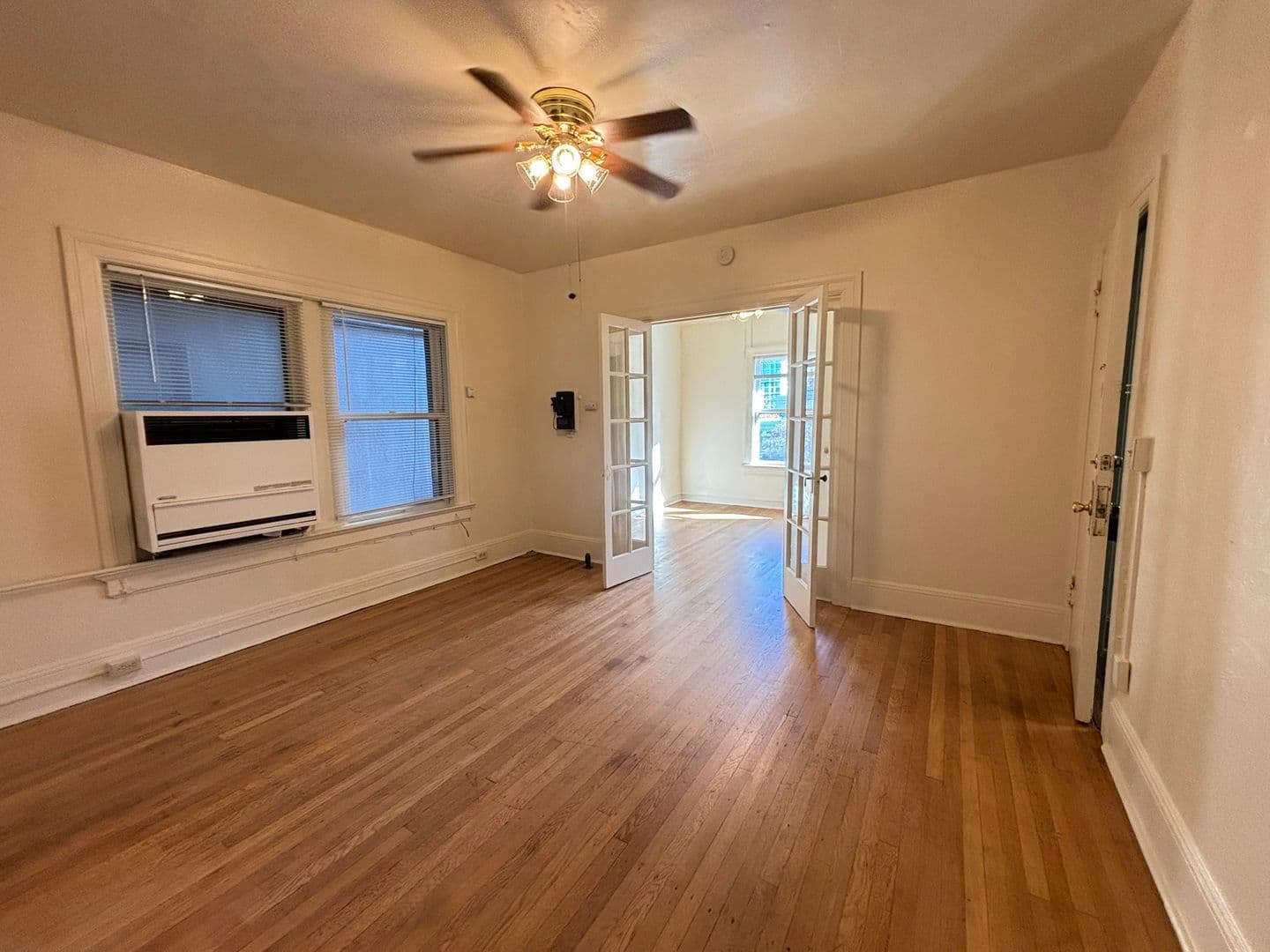 Portland Apartment: 325  NW 18th  Ave.