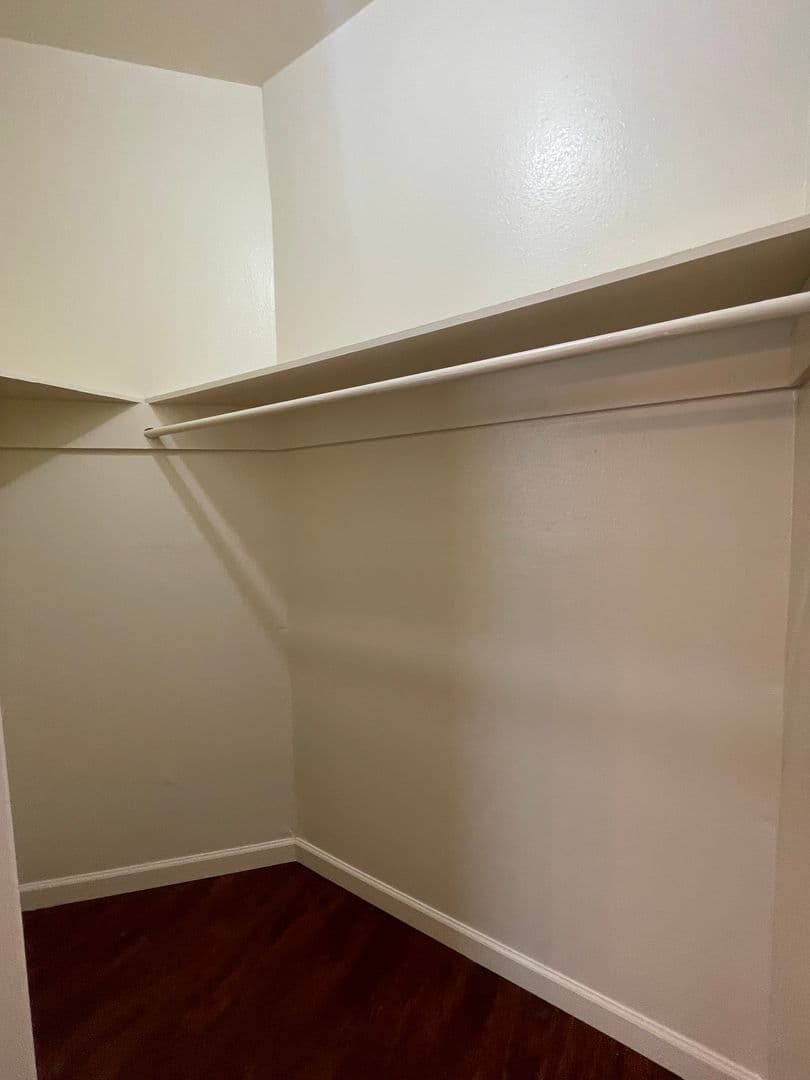 Portland Apartment: 2282  NW  Thurman
