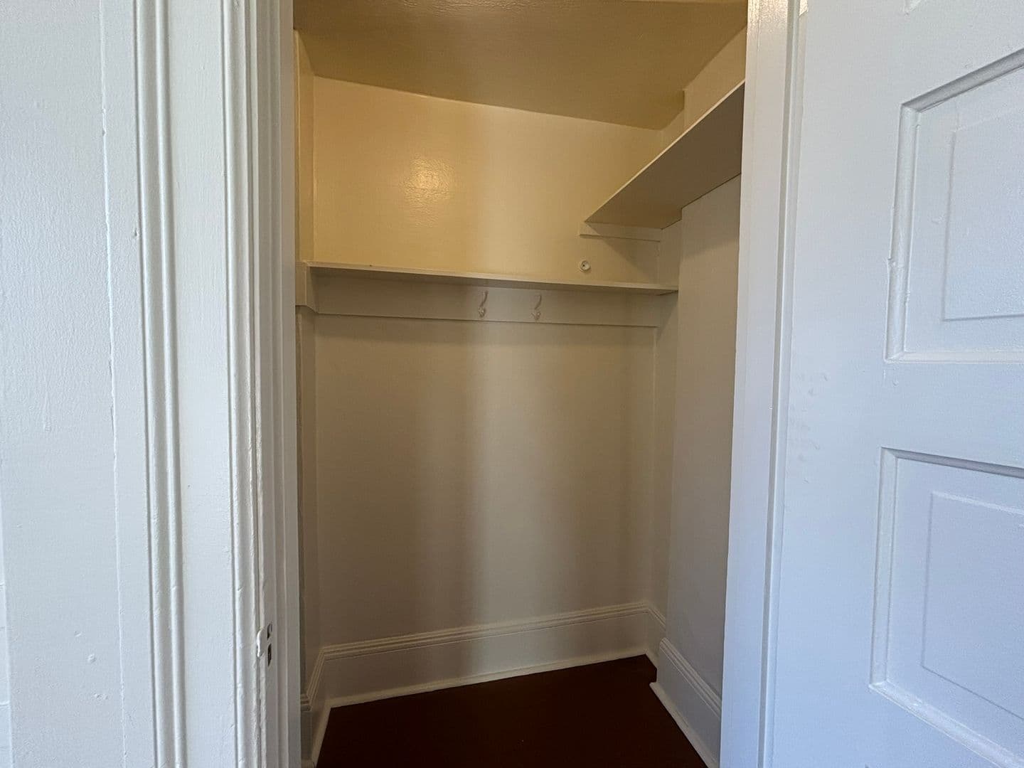 Portland Apartment: 325  NW 18th  Ave.