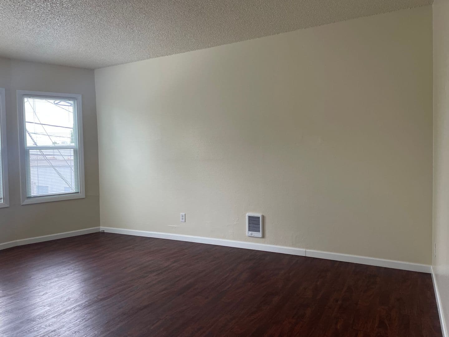Portland Apartment: 2282  NW  Thurman