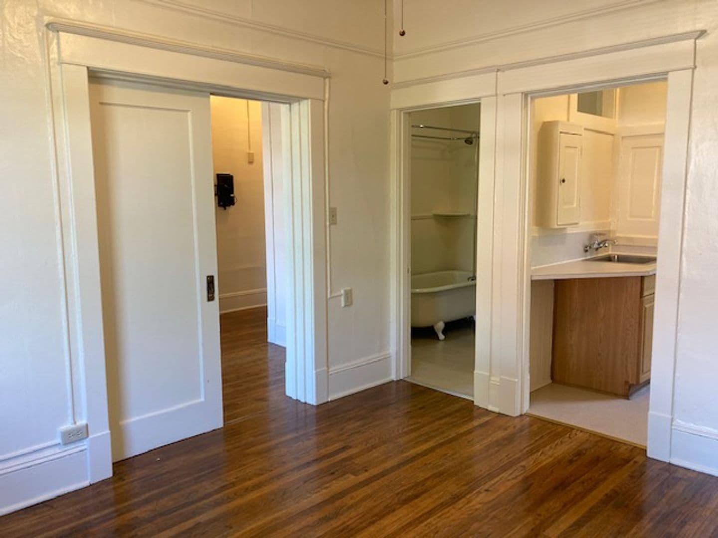 Portland Apartment: 1026 NW 20th Ave