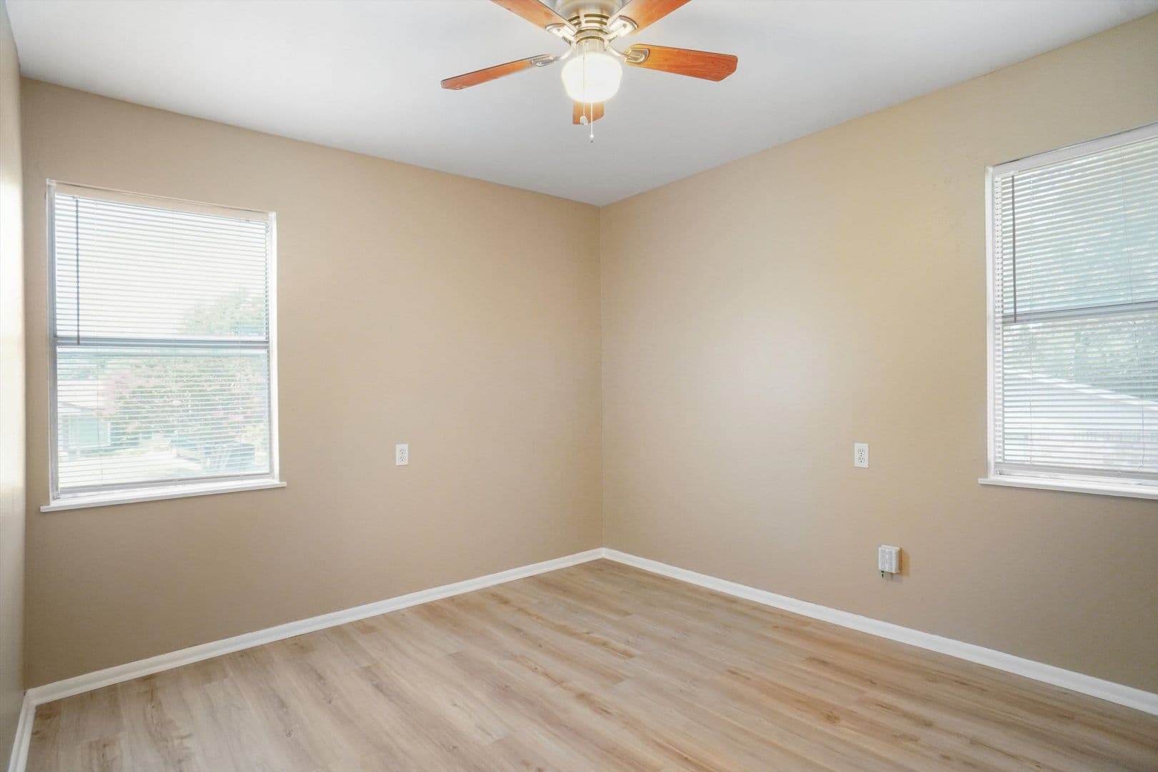 Fort Worth House: 4801 Bellcrest Ct