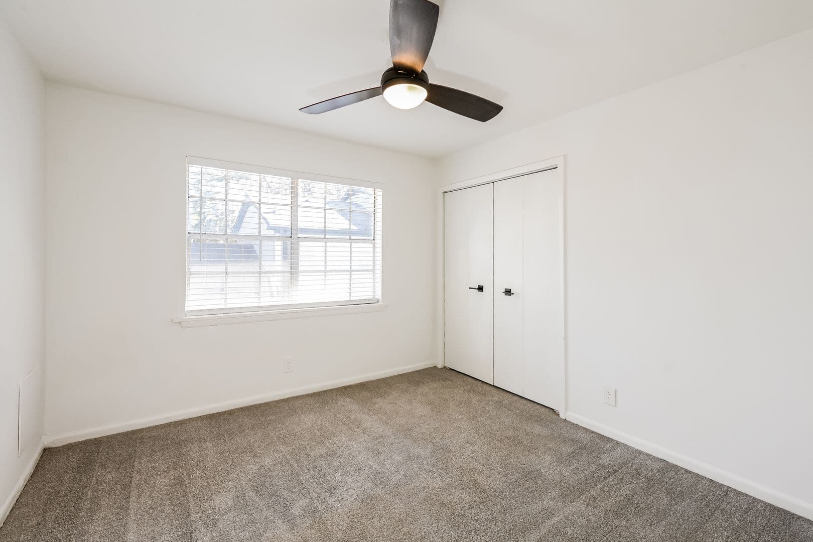Decatur Apartment: 2721 White Oak Drive