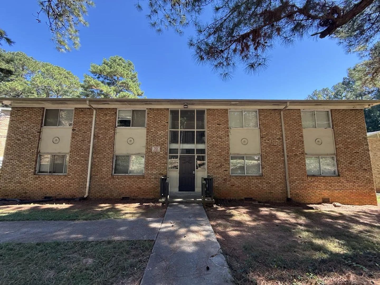 Decatur Apartment: 1642 Line St